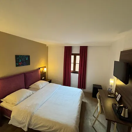 Trip Eden Hotel 3*